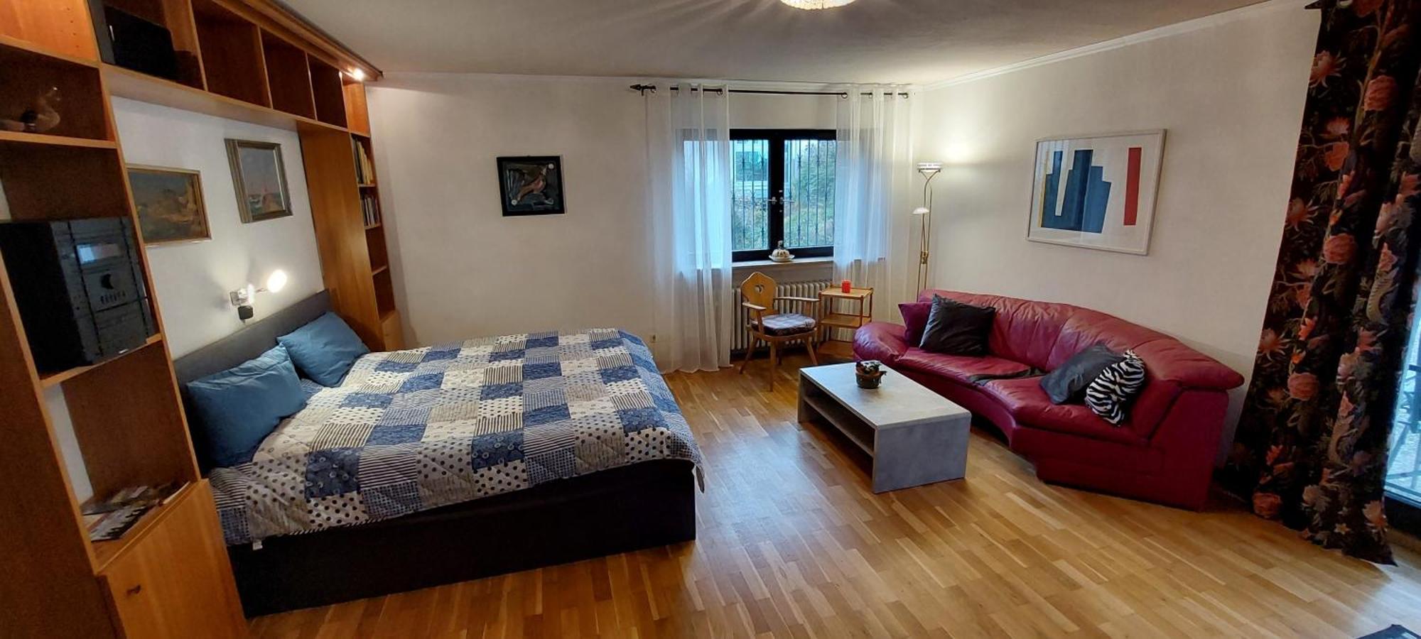 Grosszuegige Wohnung Mit Terrasse Wuerzburg, Zell Zell am Main Exterior foto